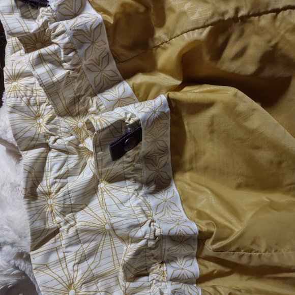 Helly Hansen, Helly Tech® Fabric Technology, Anorak, Size XL - Picture 15 of 16